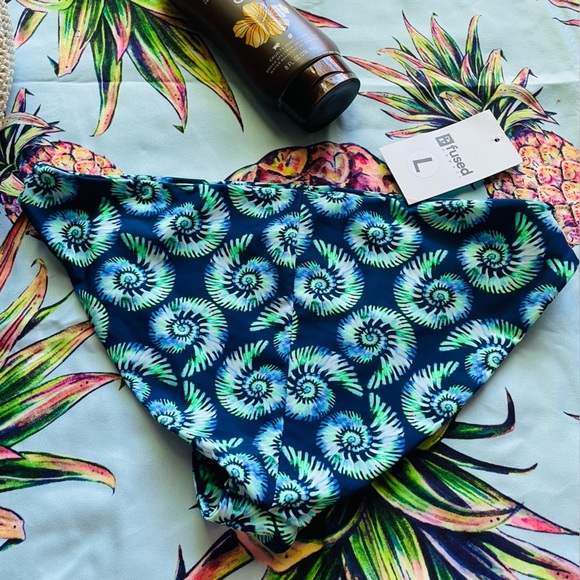 Fused Bikini Bottoms Women's Size L Navy Blue Nautilus Shell Print - Picture 2 of 2